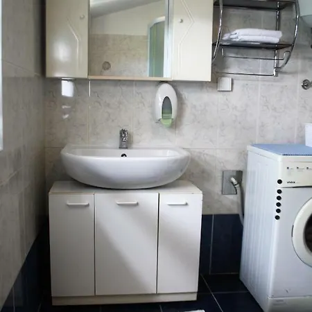 Apartman Monte Rudina شقة موتوفون