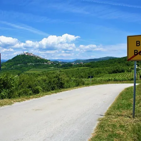 شقة Apartman Monte Rudina